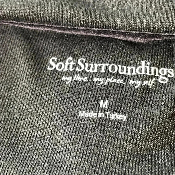 Soft Surroundings Size M BLACK Cold Shoulder Zip Front Top Tunic Blouse - Picture 7 of 11